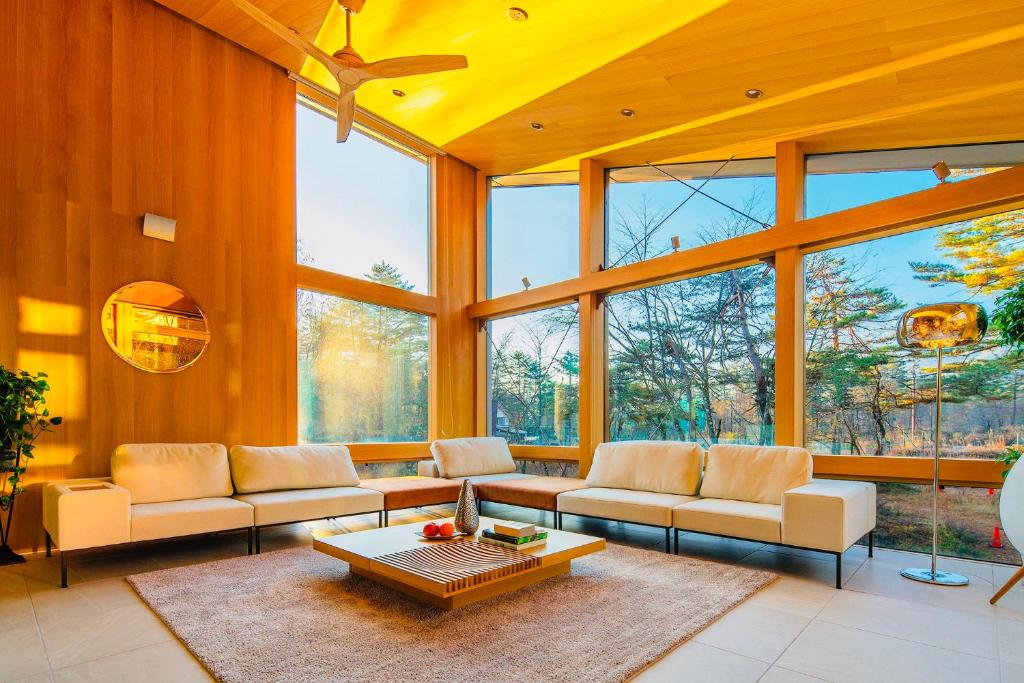 Posezení v ubytování Hakuba Amber Resort by Jade Group
