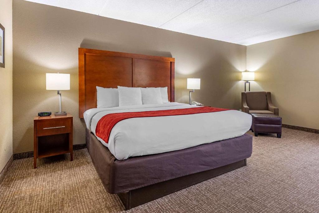 Comfort Inn Matthews / Charlotte - King Room - Non-Smoking