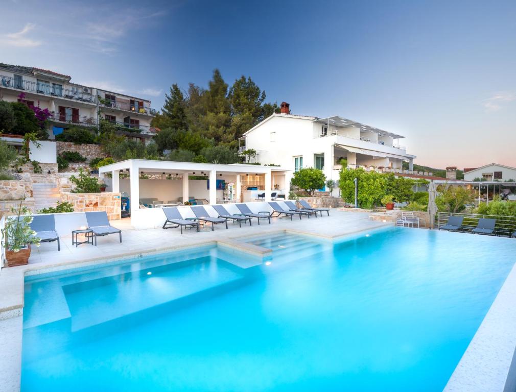 Bazén v ubytování Stella Mare Eco Boutique House nebo v jeho okolí