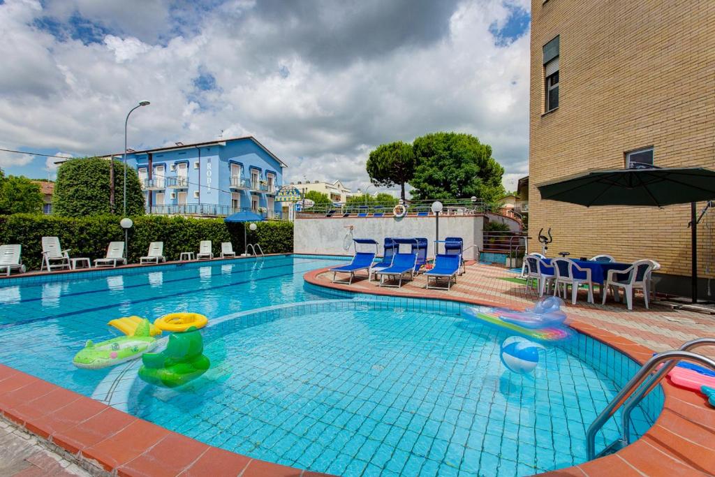 Bazén v ubytování Hotel Real nebo v jeho okolí