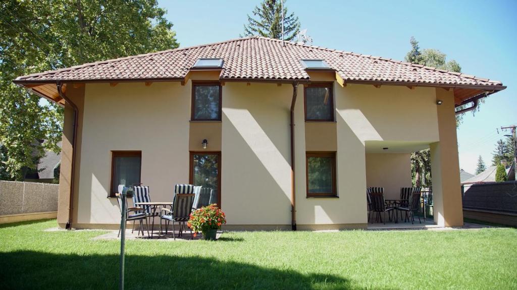 Budova, v ktorej sa apartmán nachádza