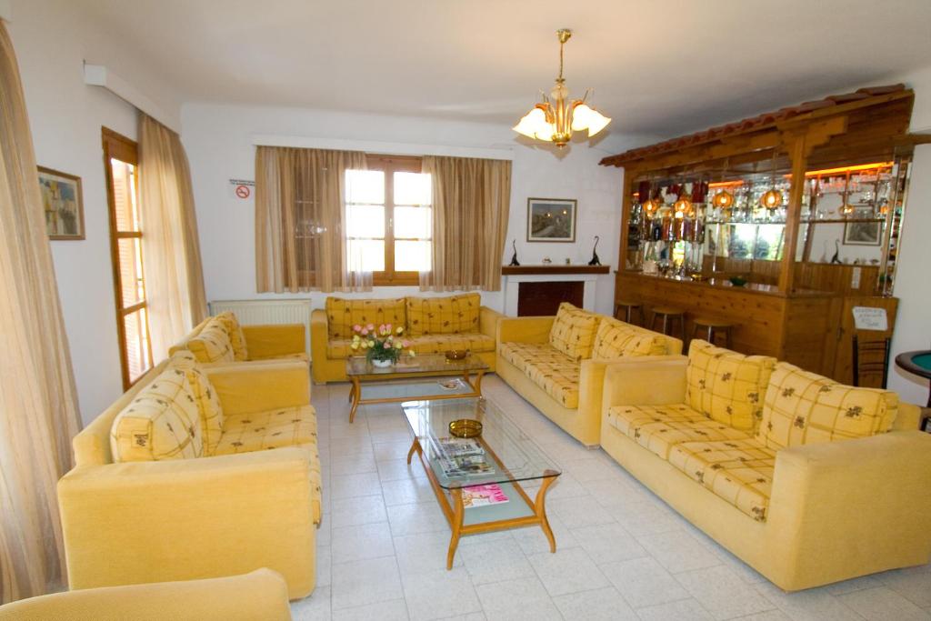 Posezení v ubytování Hotel Aidipsos