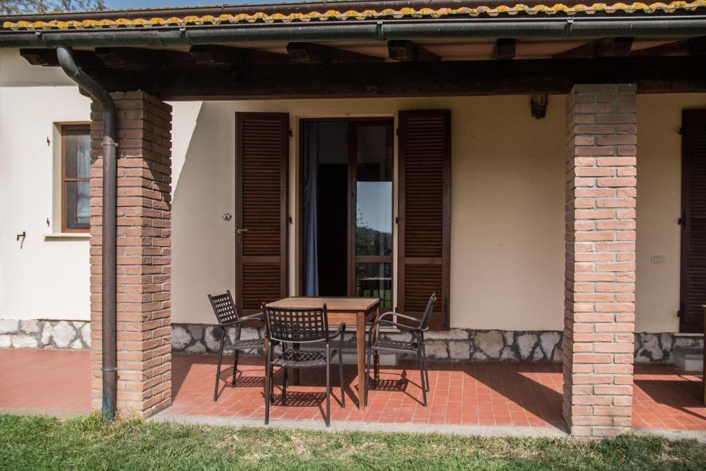 A patio or other outdoor area at Agriturismo Al Girasole