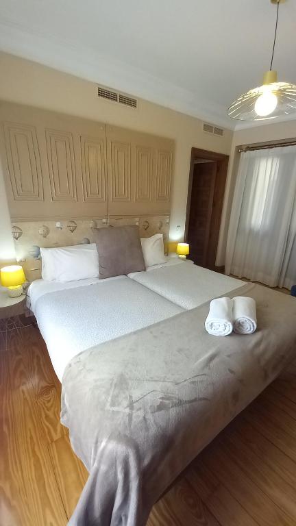 Casa en las Termas de Amador de los Ríos - Apartamento De Tres Dormitorios