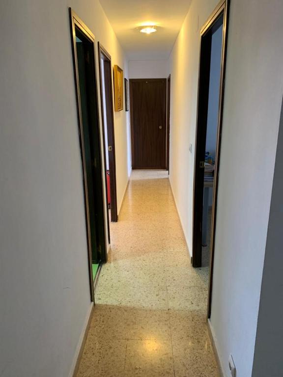 Fotografie z fotogalerie ubytování Habitaciones en alquiler en piso compartido ve Valencii