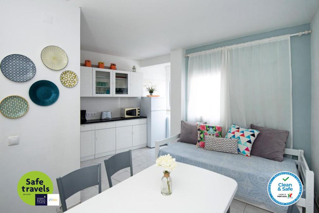 Lena`s Beach House by HelloVacations - Appartamento