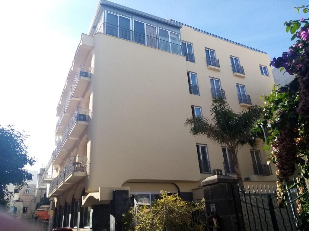 Budova, kde se hotel nachází