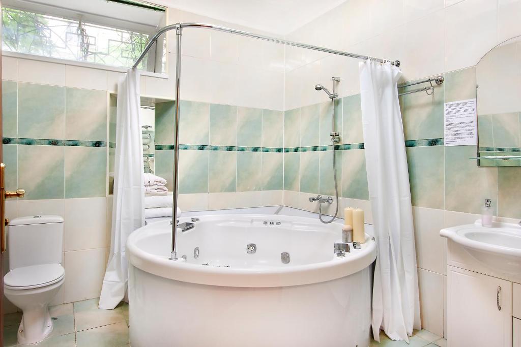 Bessarabka Apartments - Two-Bedroom Apartment