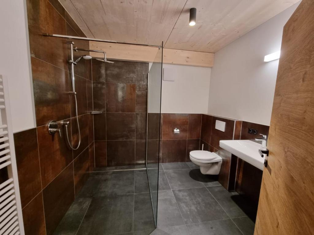 Koupelna v ubytování Haus Wally