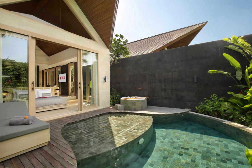 Bazén v ubytování Astera Luxury Resort & Spa Canggu by Ini Vie Hospitality nebo v jeho okolí