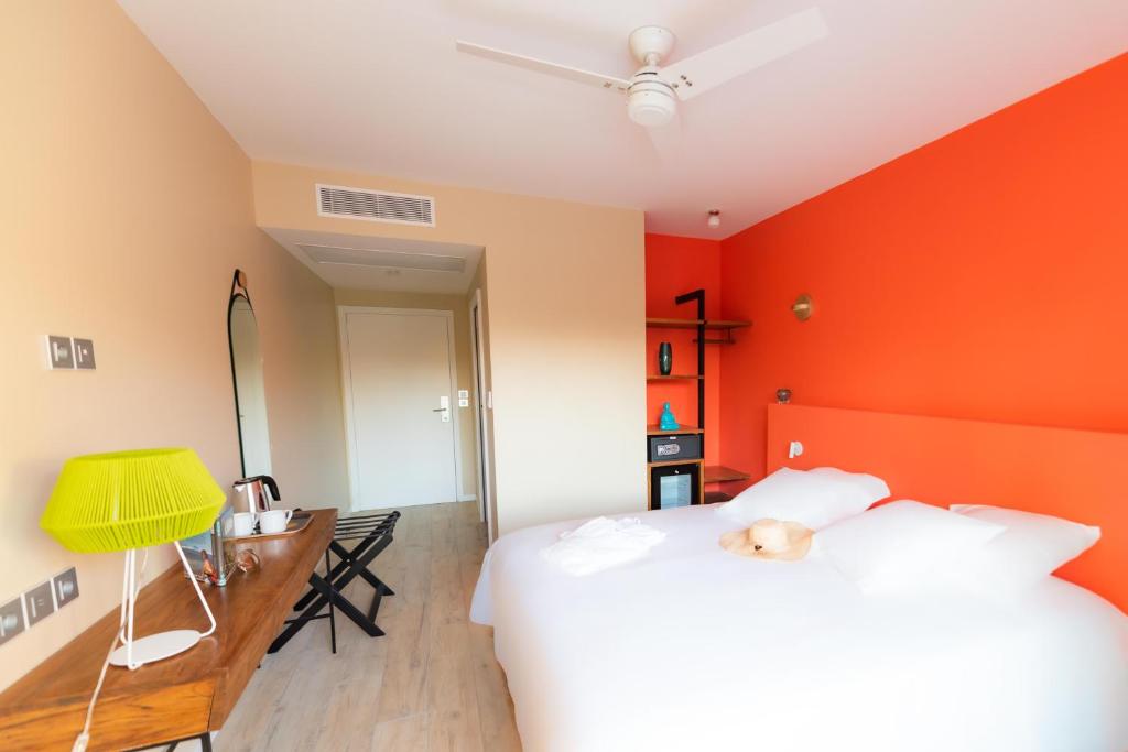 Postel nebo postele na pokoji v ubytování Boutik Hôtel 2A - Adult Only