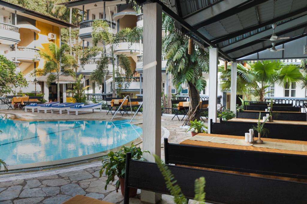 Bazén v ubytování Santiago Beach Resort nebo v jeho okolí