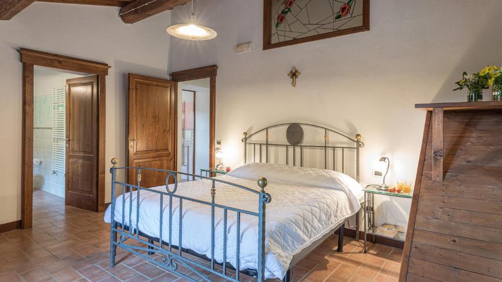 Posteľ alebo postele v izbe v ubytovaní CASA LARGNANO 6&2, Emma Villas