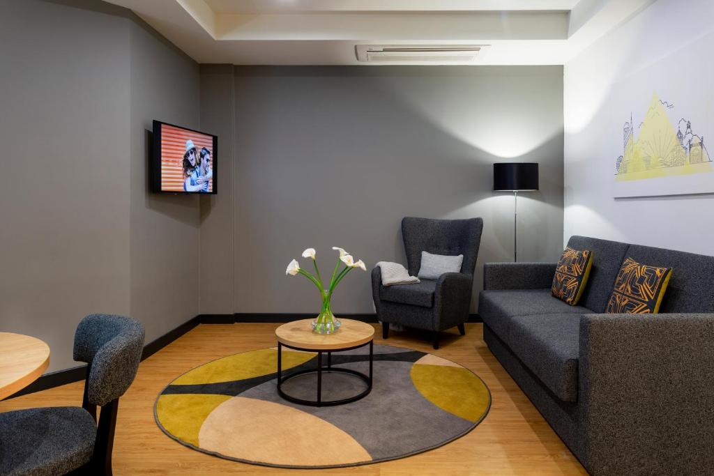 Posezení v ubytování Citadines City Centre Tbilisi