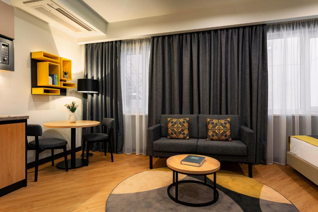Posezení v ubytování Citadines City Centre Tbilisi