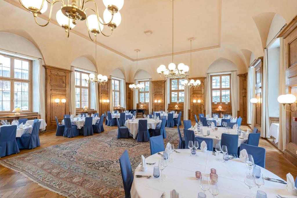 Restaurace v ubytování Hotel Piz Mitgel