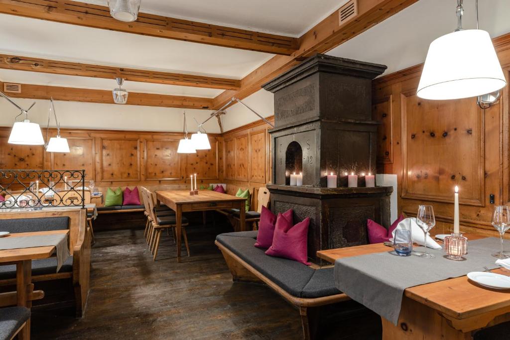Restaurace v ubytování Hotel Piz Mitgel