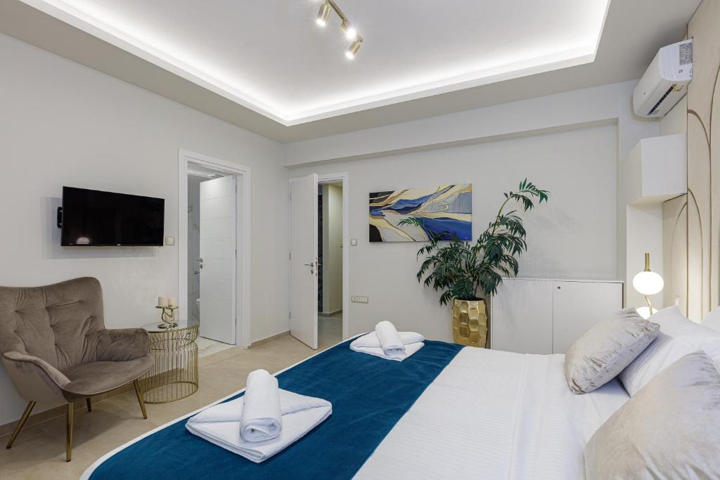 Posteľ alebo postele v izbe v ubytovaní Villa Belle, Where Sea Views Meet Sunset Magic by etouri