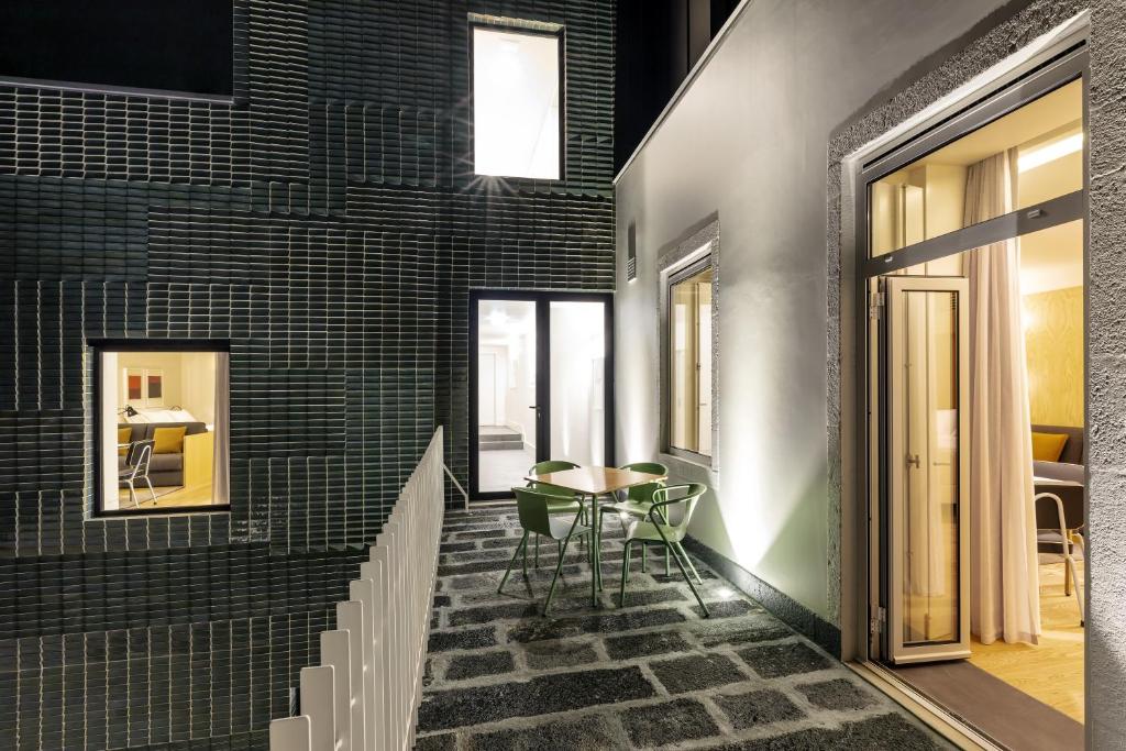 Casa da Galeria - Azores Art of Hosting - Resim 22