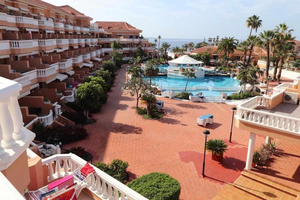 B123 Tenerife Royal Gardens Studio sleeps 4, Playa de las ...