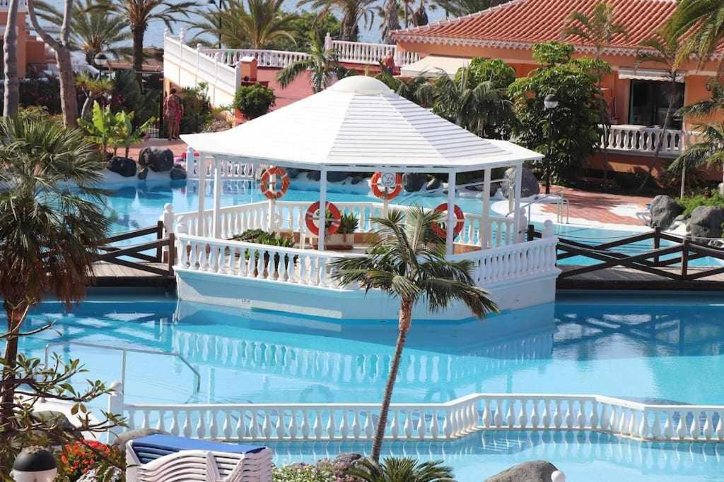 B123 Tenerife Royal Gardens Studio sleeps 4, Playa de las ...