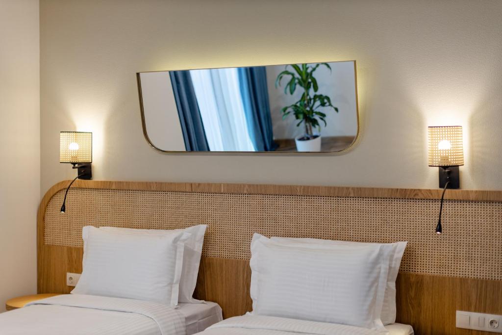 Postel nebo postele na pokoji v ubytování MiraMar Luxury Residences