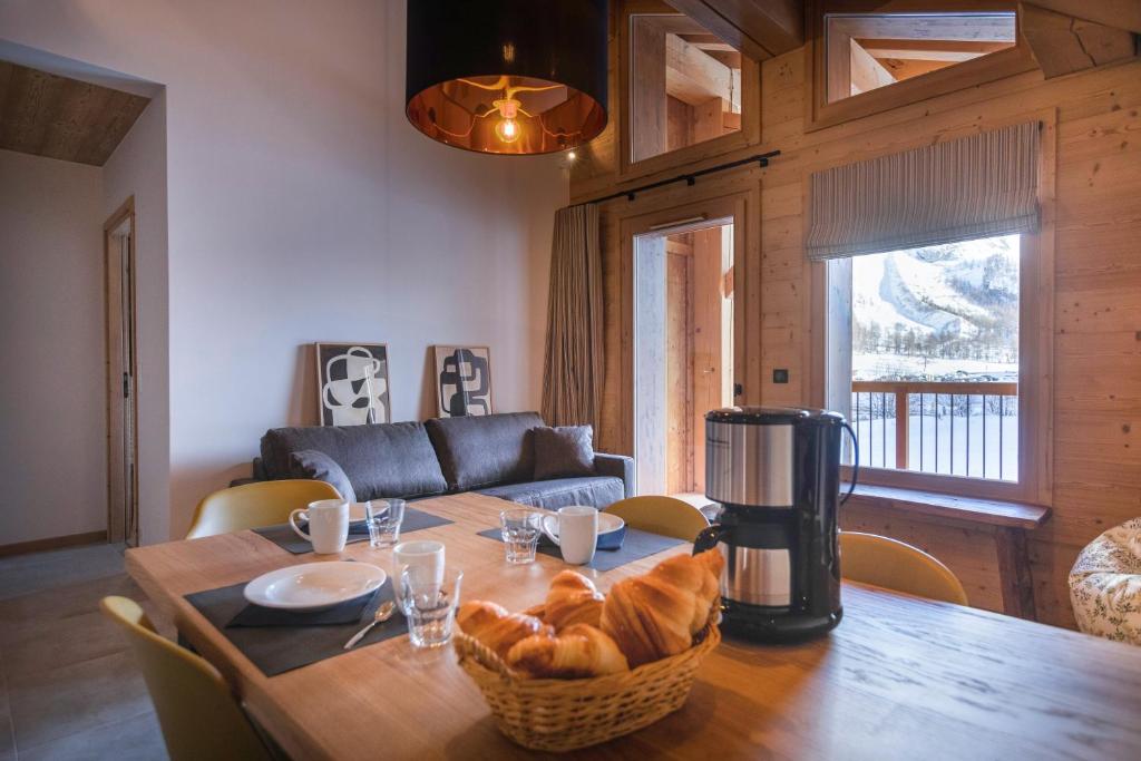 Chalet Hôtelier LES EQUINOXES - VAL D'ISERE – photo 53