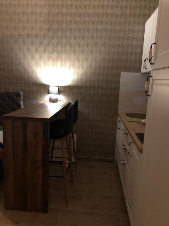 Una cocina o cocineta en Apartman Ambijent Divcibare