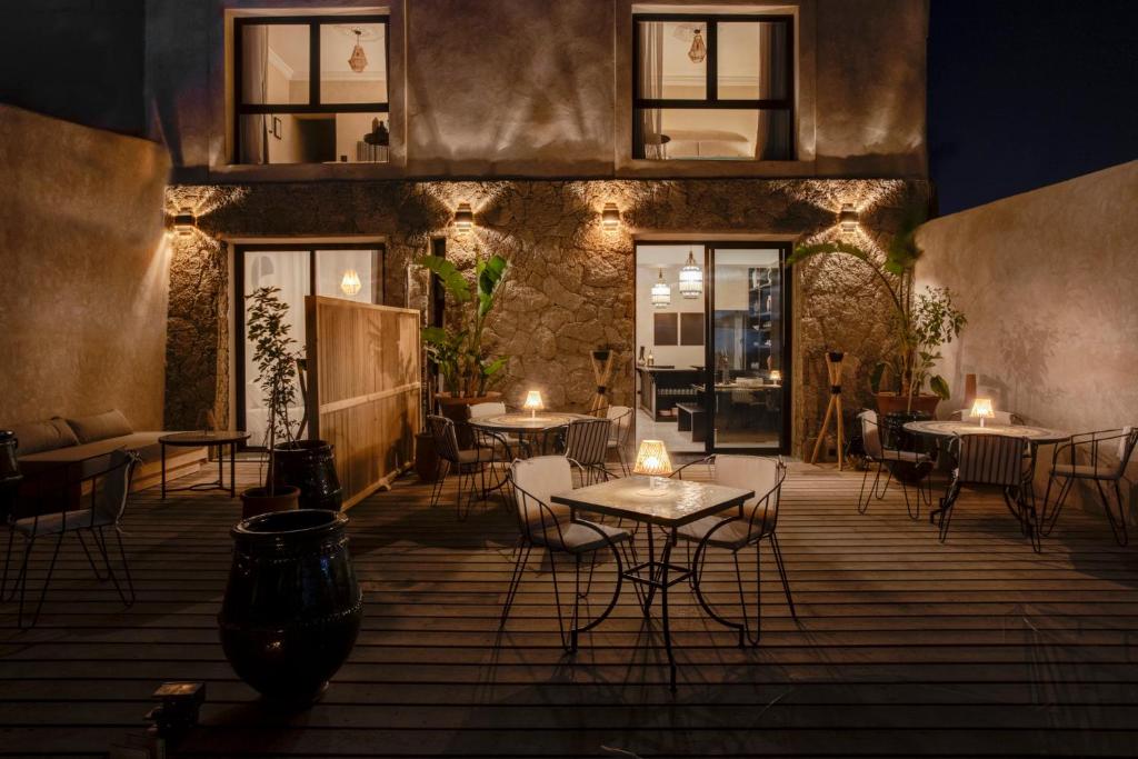 Un lugar para sentarse en Hôtel Oasis Dakhla