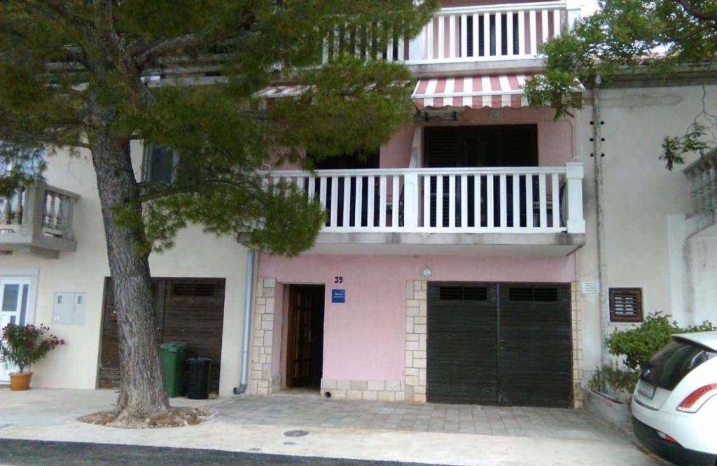 Budova, kde se apartmán nachází