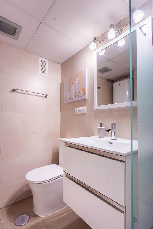 Koupelna v ubytování Goyeneta Luxury Suite