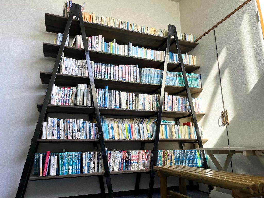 ホテルにある図書室