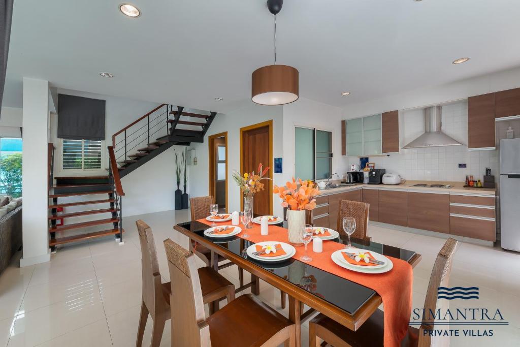 Η κουζίνα ή μικρή κουζίνα στο Simantra Private Villas
