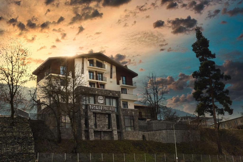 Budova, kde se hotel nachází
