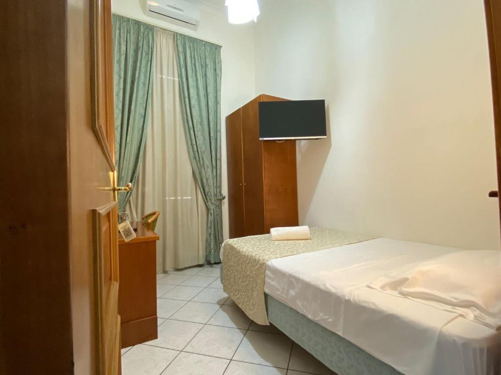 Hotel Eliseo Napoli - Resim 11
