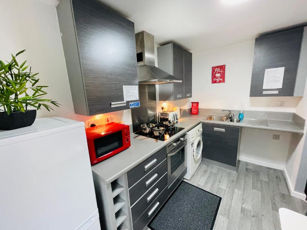Grand Central Littleover Deluxe Apartments - Superior Apartment