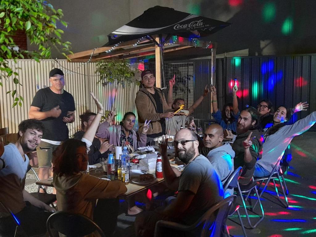 Hosté ubytování Ozi Inn Backpackers - Perth -Valid Passport Required
