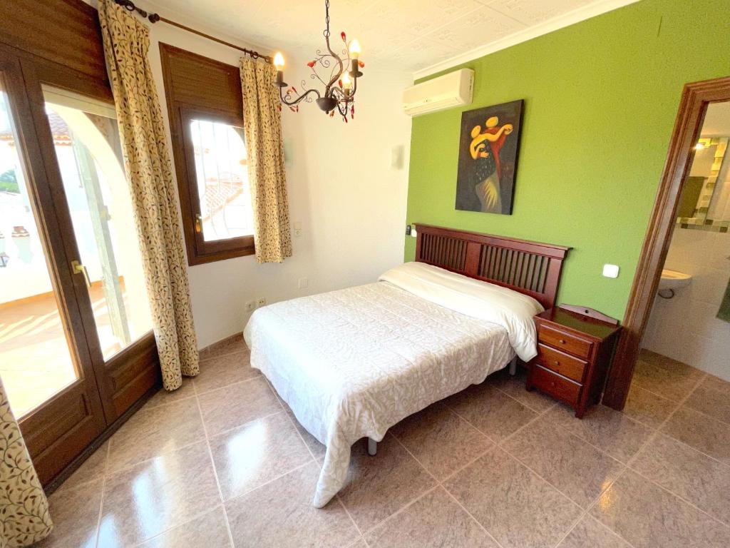 Posteľ alebo postele v izbe v ubytovaní Arenda villa VERACRUZ Miami Playa