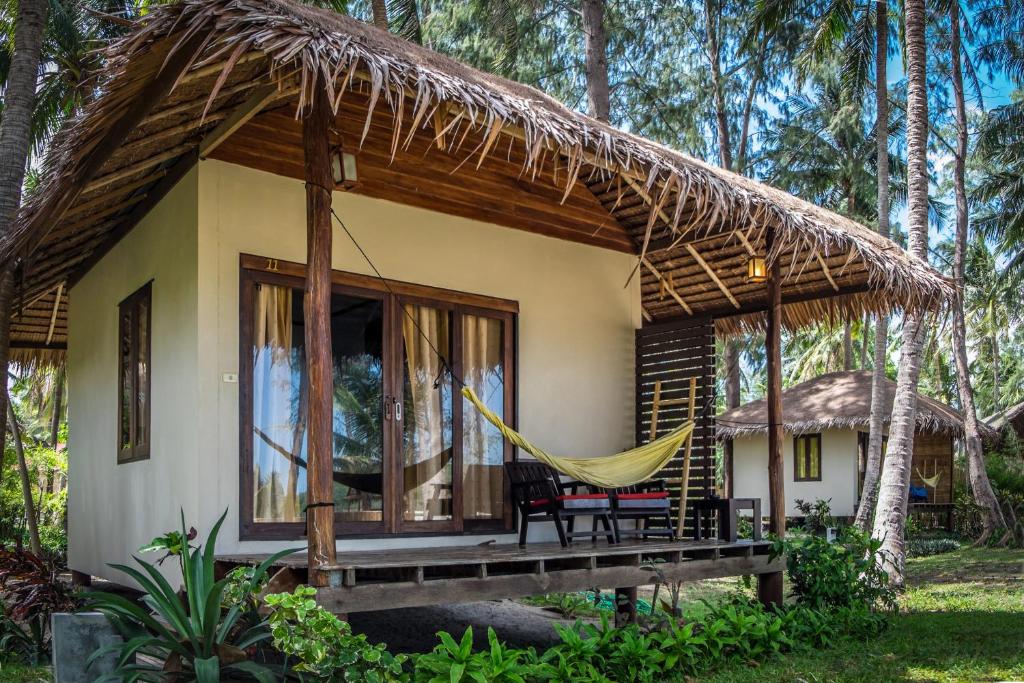 Baan Manali Resort - Bungalow Da Giardino Anteriore