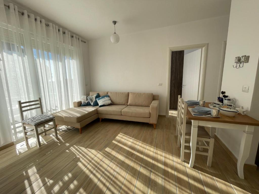 Square INN@Lalzi Bay - Image 4