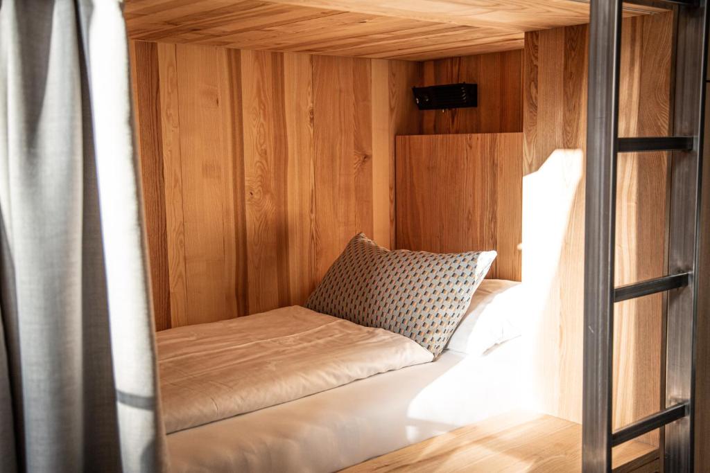 Voodi või voodid majutusasutuse St Josefsheim Hostel toas