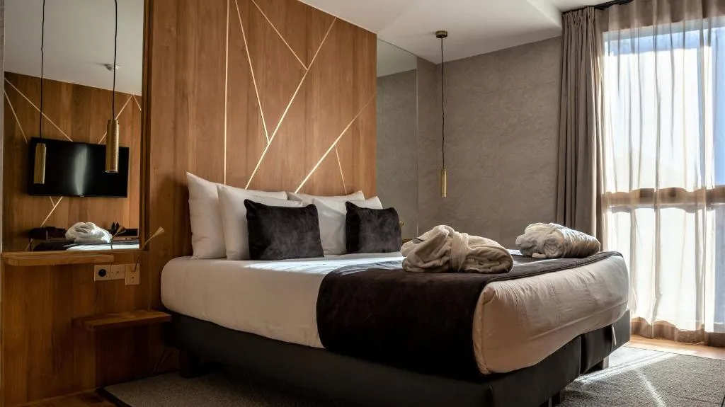 Suite with City View