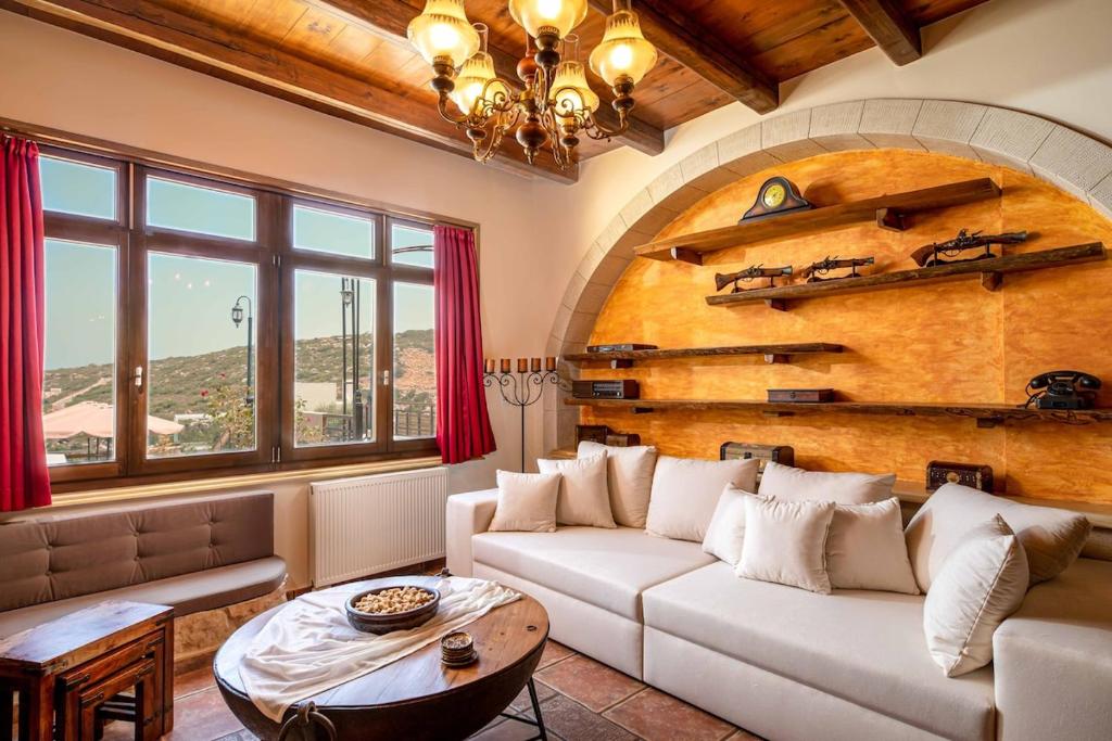Posedenie v ubytovaní Villa Staras - With Private Heated Pool & Jacuzzi