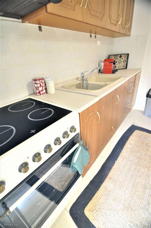 Kuchyň nebo kuchyňský kout v ubytování Zennova #4 Vintage City Center Apt