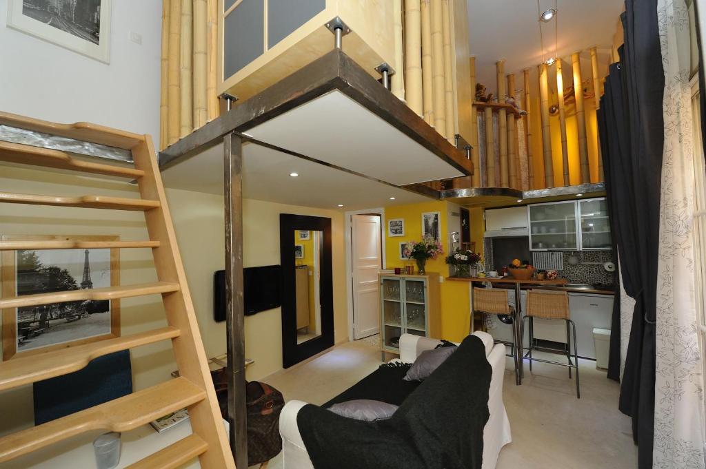 Les Patios du Marais 1 - Mezzanine Apartment F0D Fruit Of The Moon