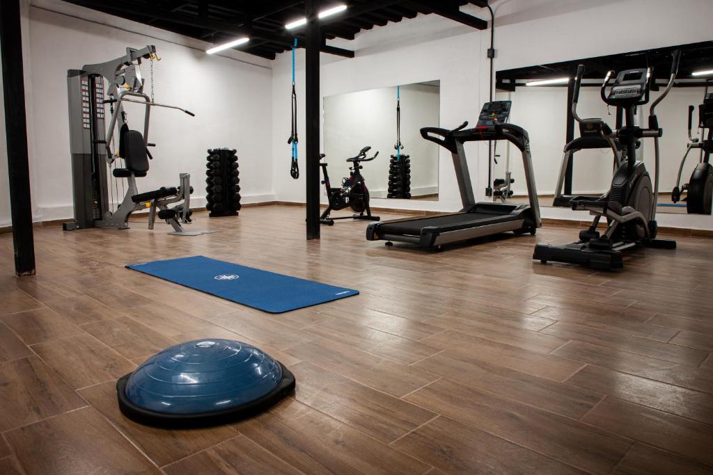 Fitness centrum a/nebo fitness zařízení v ubytování Hotel Brök San Juan del Río