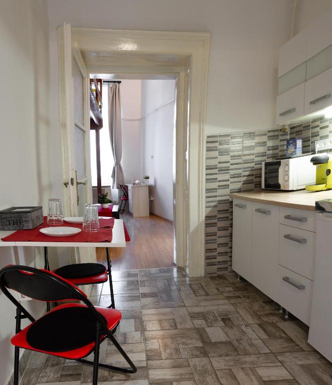 Kuchyňa alebo kuchynka v ubytovaní Best Neighbour Apartment