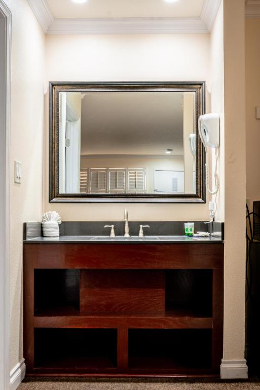 Gateway Inn Gardena Los Angeles South - Room King Estándar: No Fumar