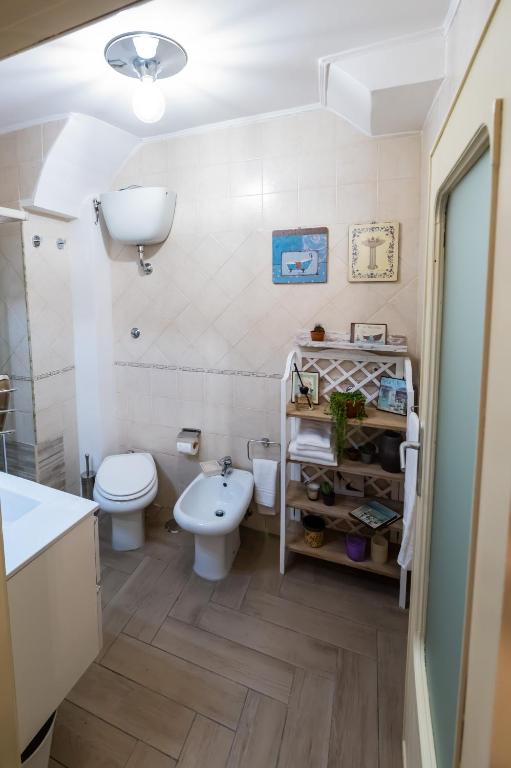 Yes I Know My Room - Magica Napoli - 18