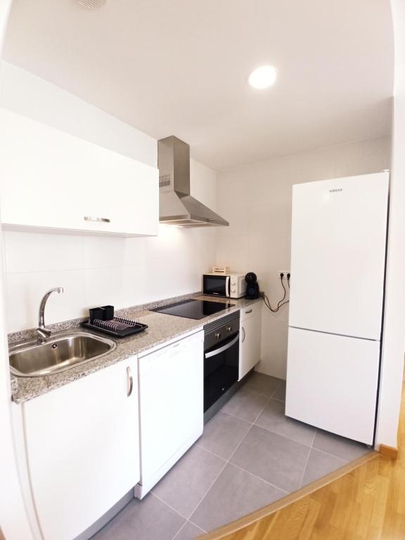 Kuchyňa alebo kuchynka v ubytovaní Casa do Xuli